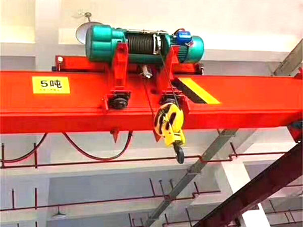 低净空行吊安装难题如何避免与建筑结构干涉