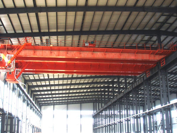 户外货场吊装20/5吨QD双梁起重机抗风能力如何